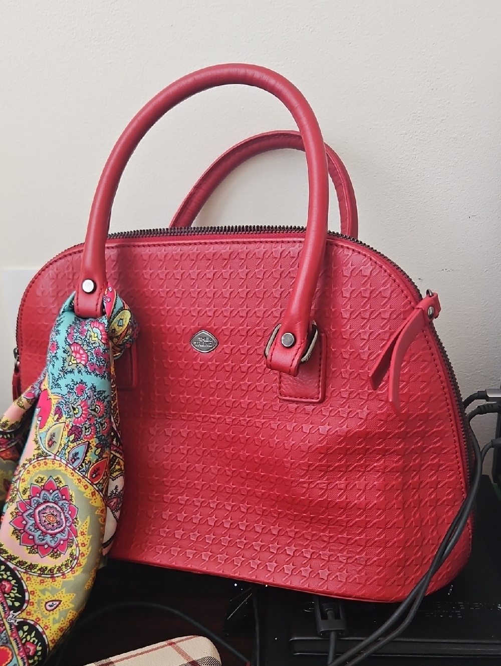 Red Dome Satchel Handbag - (THE TREND
